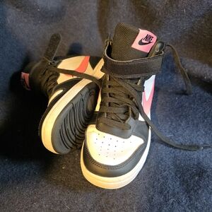Nike High-Top Sneakers in Black, White & Pink